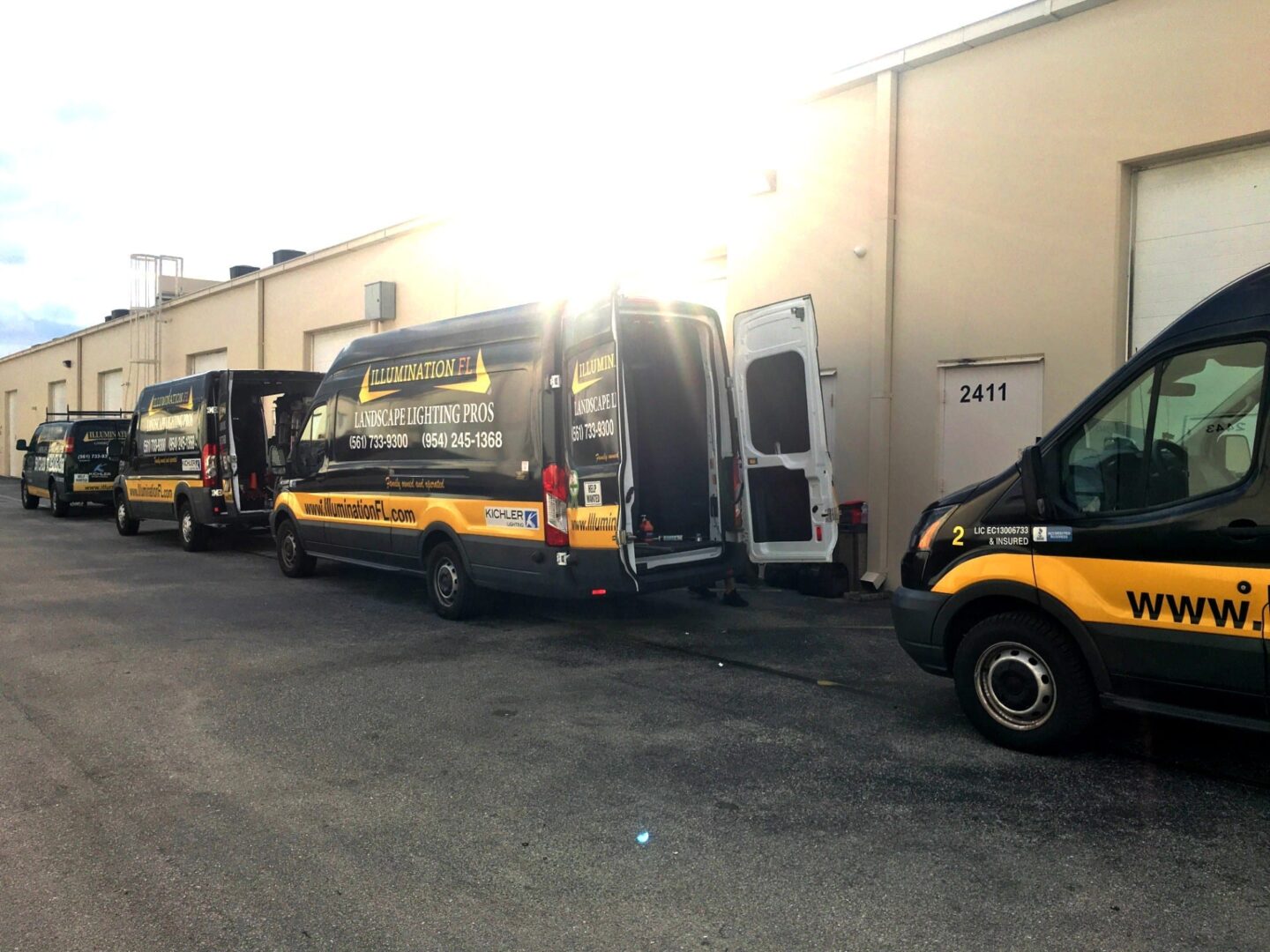 Vans Loading Up Illumination FL