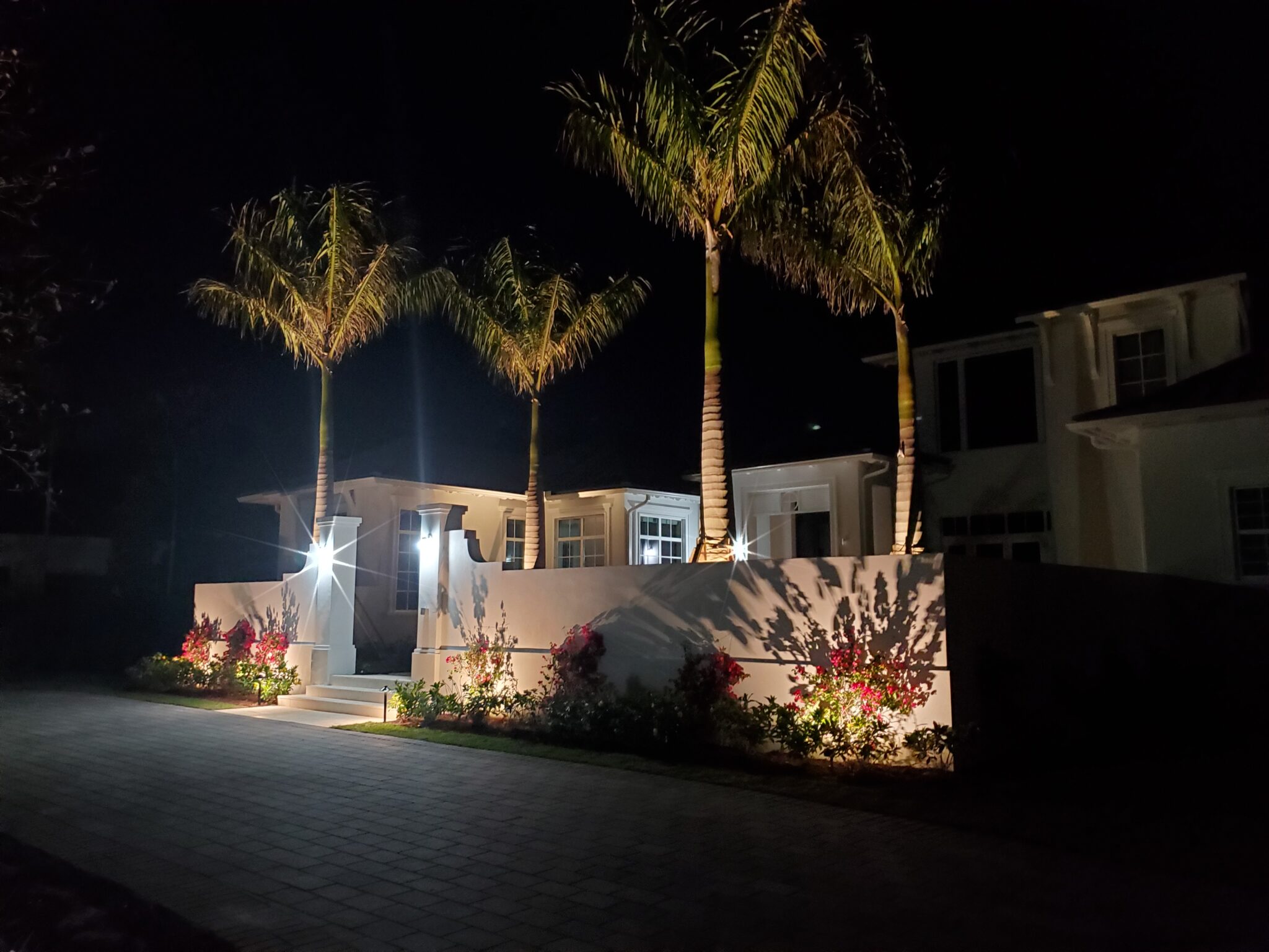 Landscape Lighting Palm Beach Gardens - Illumination FL