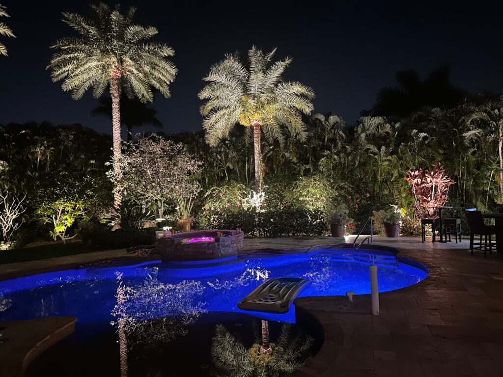 landscape lighting around pool